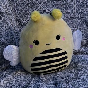 sunny the bee squishmallow